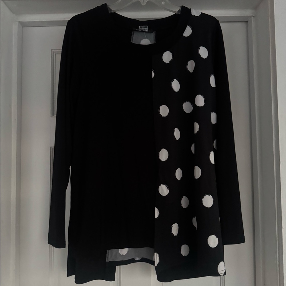 Black and White Polka Dot Long Sleeve Top